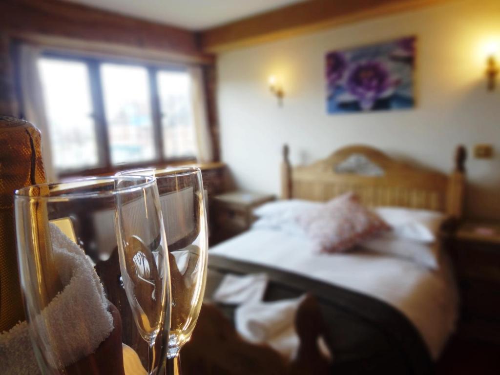 The George Inn & Millingbrook Lodge Ltd Lydney Eksteriør billede